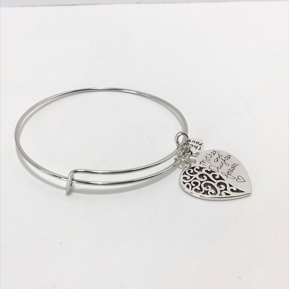 Mother Daughter Carved Heart Adjustable Bracelet - Picture 6 of 8